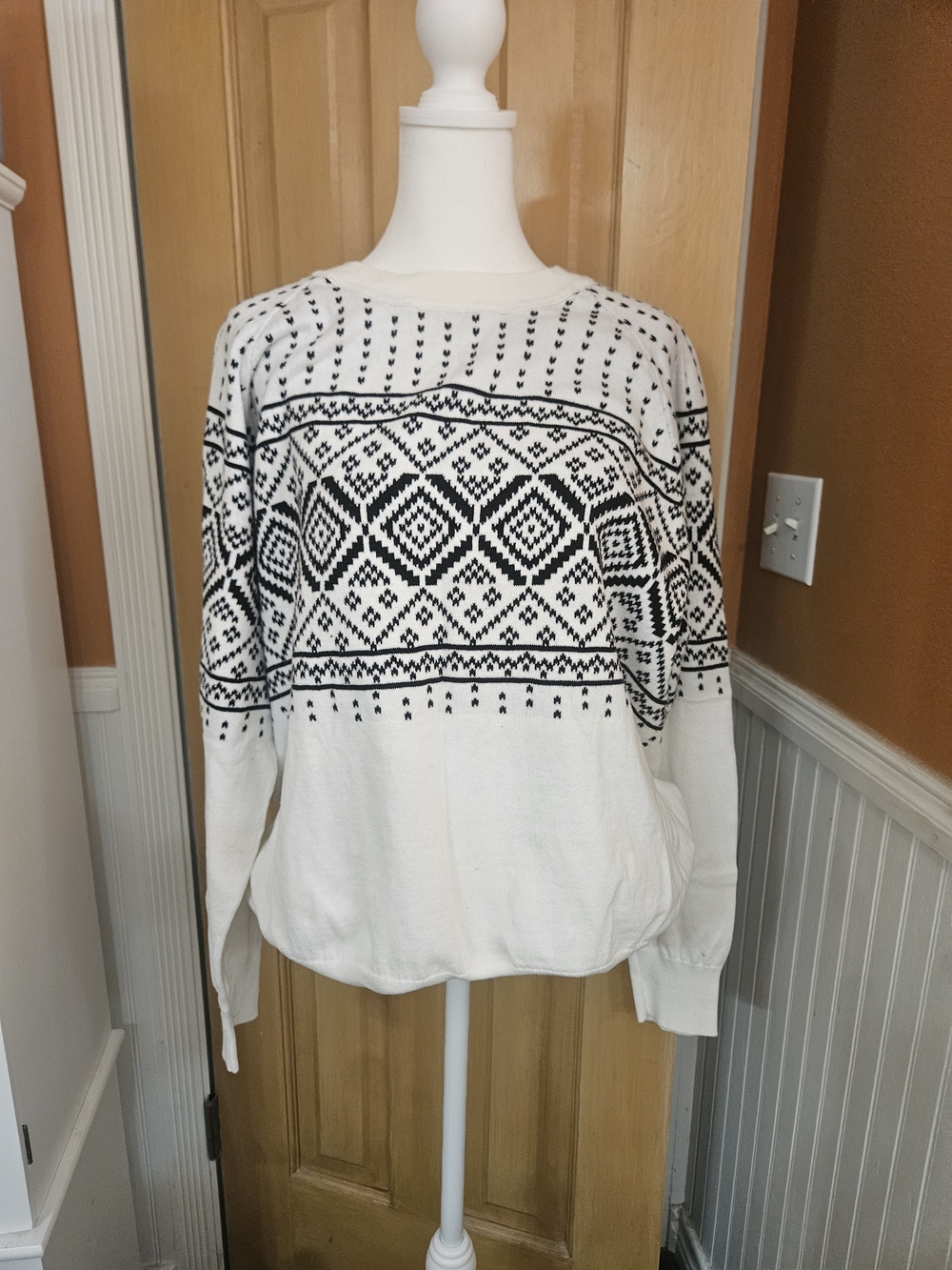GAP White & Black Fair Isle Crewneck Sweater